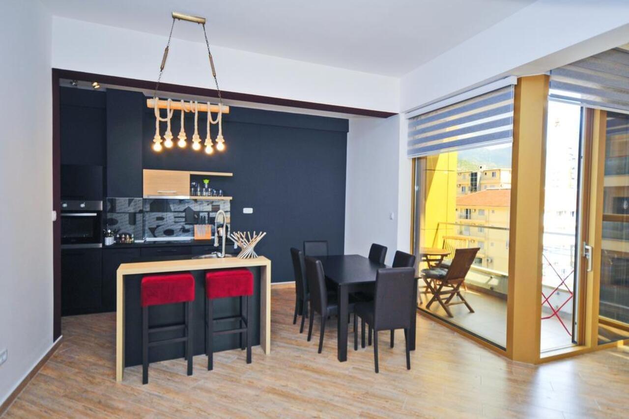 Sea Breeze Lux Apartments Budua Esterno foto