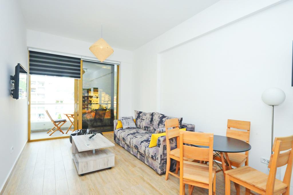 Sea Breeze Lux Apartments Budua Esterno foto