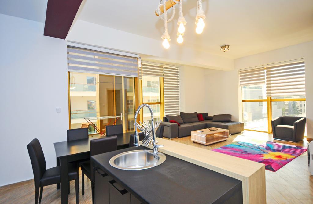 Sea Breeze Lux Apartments Budua Esterno foto