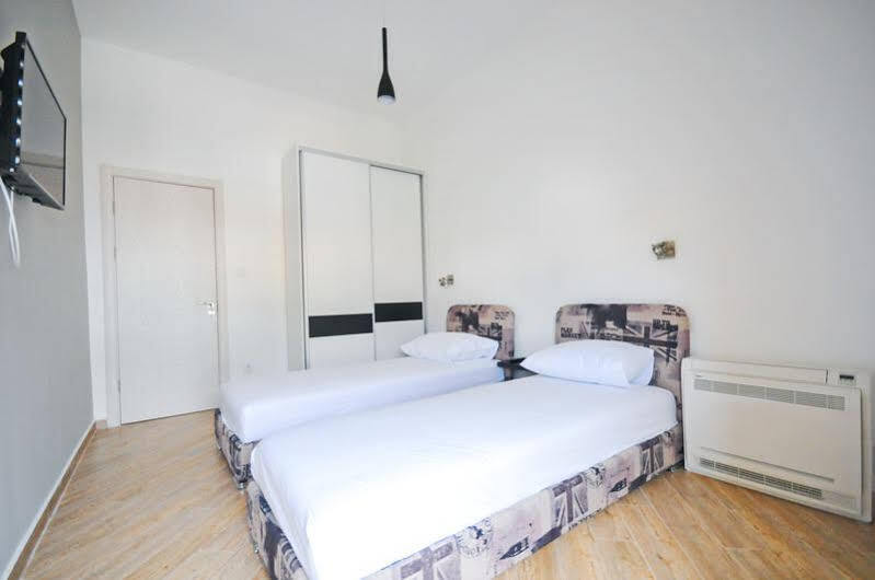 Sea Breeze Lux Apartments Budua Esterno foto